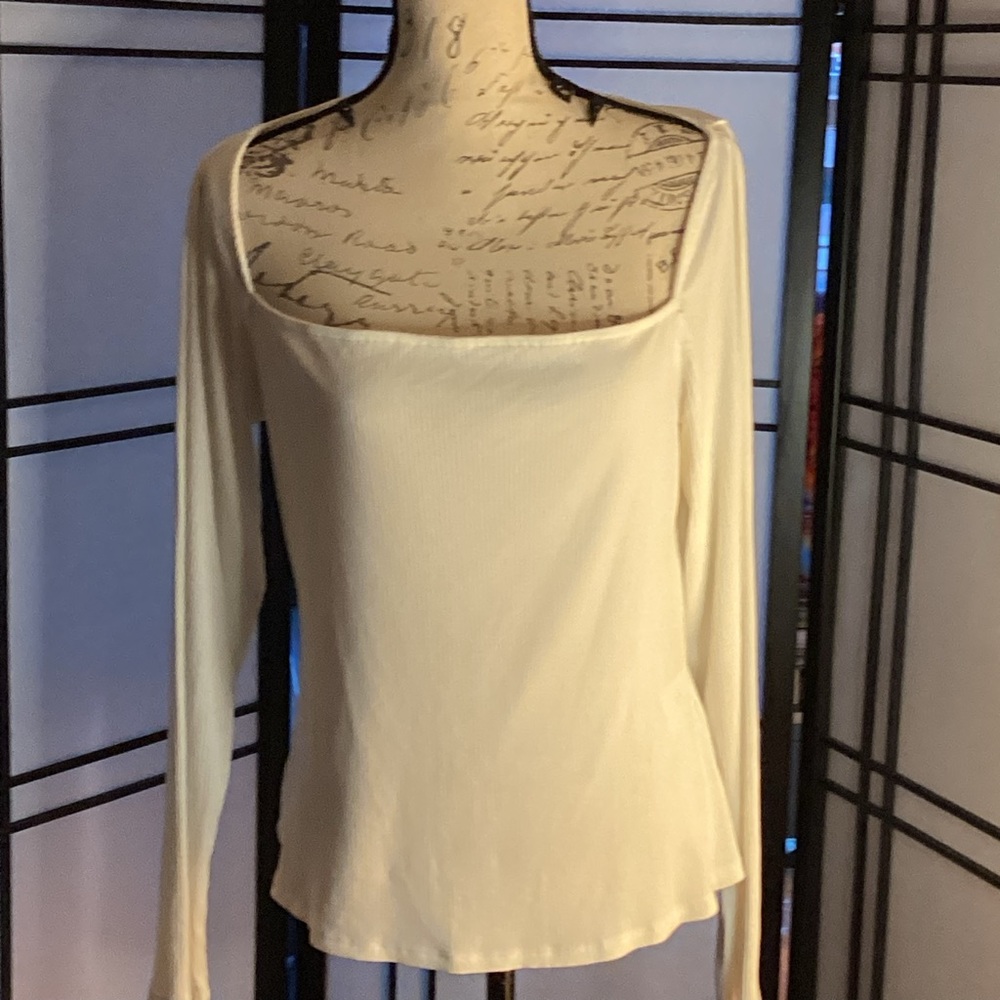 XL CREAM RIPPLE H&M LONG SLEEVE SHIRT